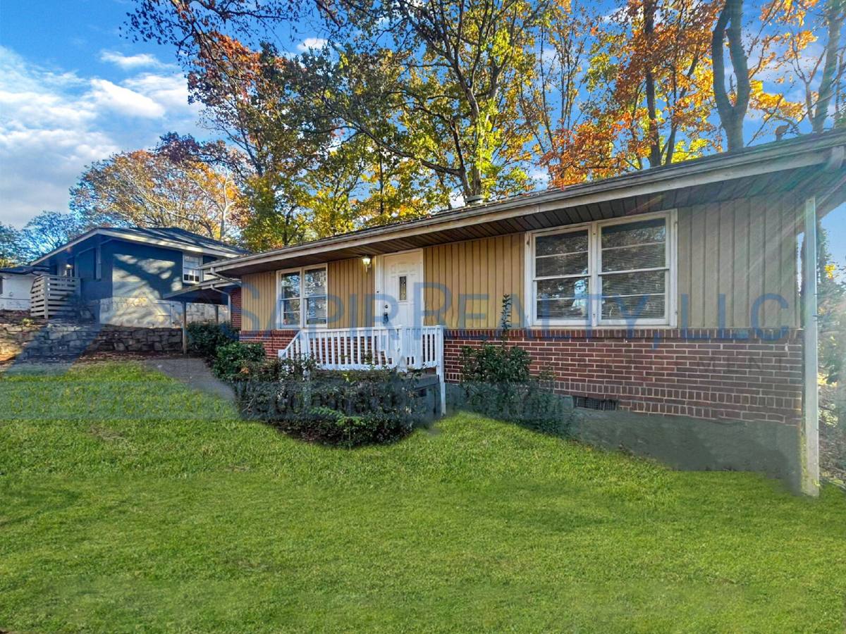 House for rent at 1686 Valencia Rd, Decatur, GA 30032