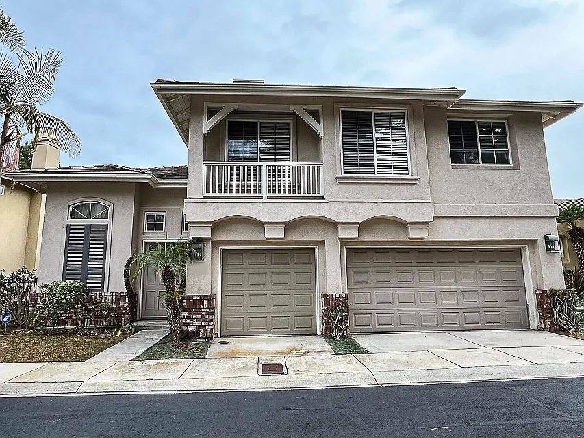 House for rent at 6061 Caddington Row, La Jolla, CA 92037