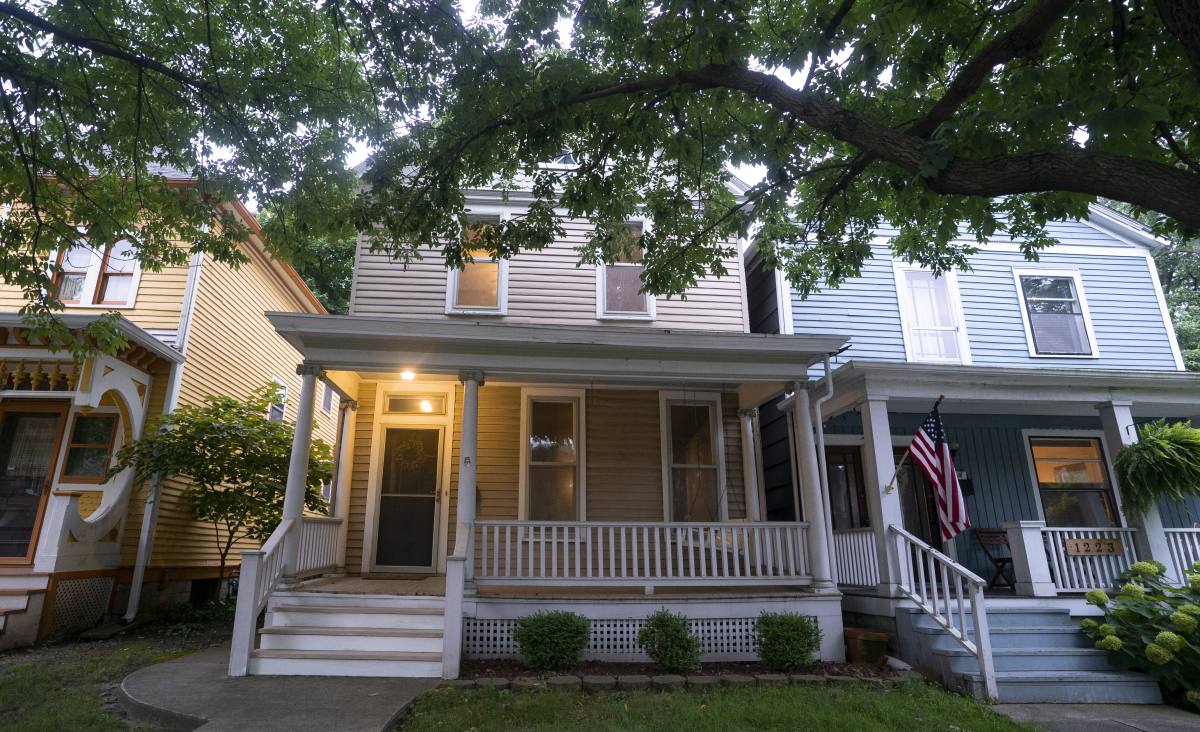 House for rent at 1219 W Washington Blvd, Fort Wayne, IN 46802
