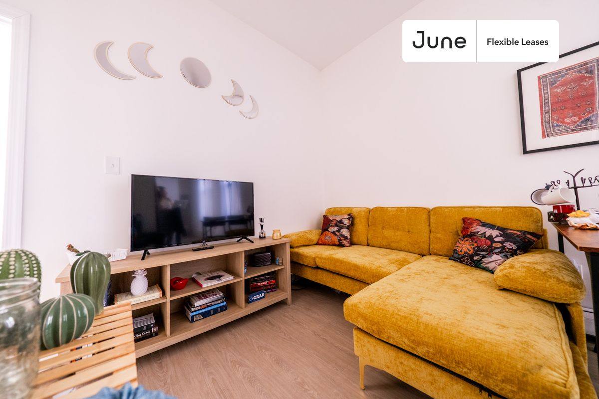 Apartment for rent at 4 Stanwix #1, Brooklyn, NY 11206