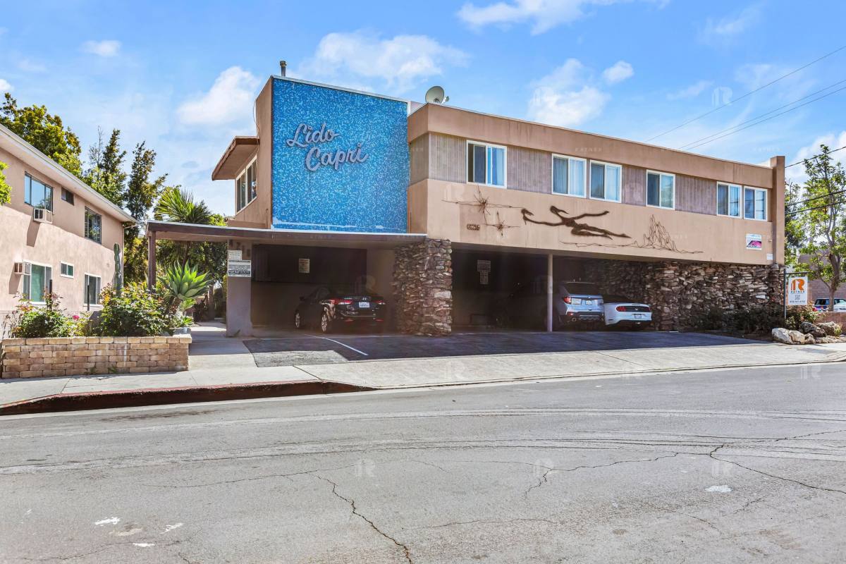 Apartment for rent at 4216 Mary Ellen Ave, Studio City, CA 91604