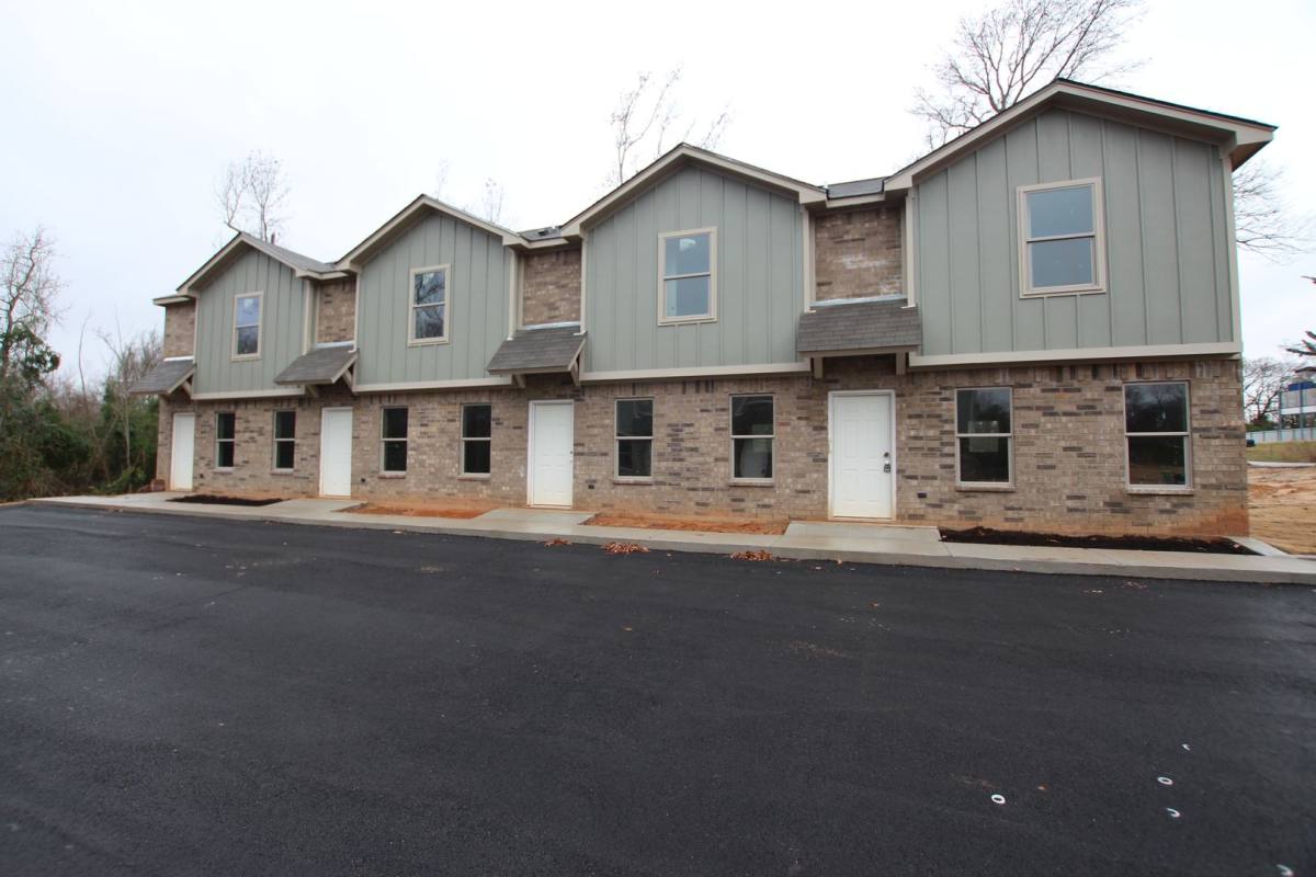 Apartment for rent at 1214 Brad Circle, Lindale, TX 75771