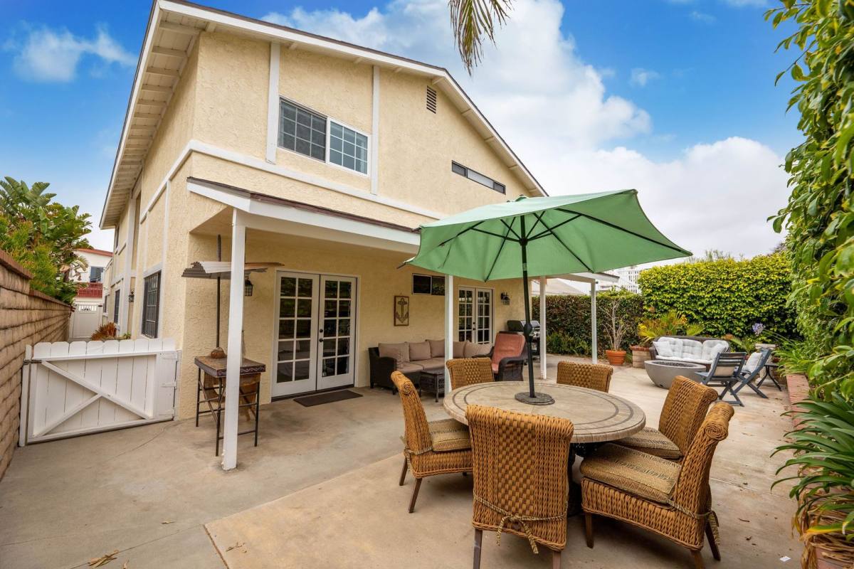 House for rent at 4850 Amalfi Way, Oxnard, CA 93035