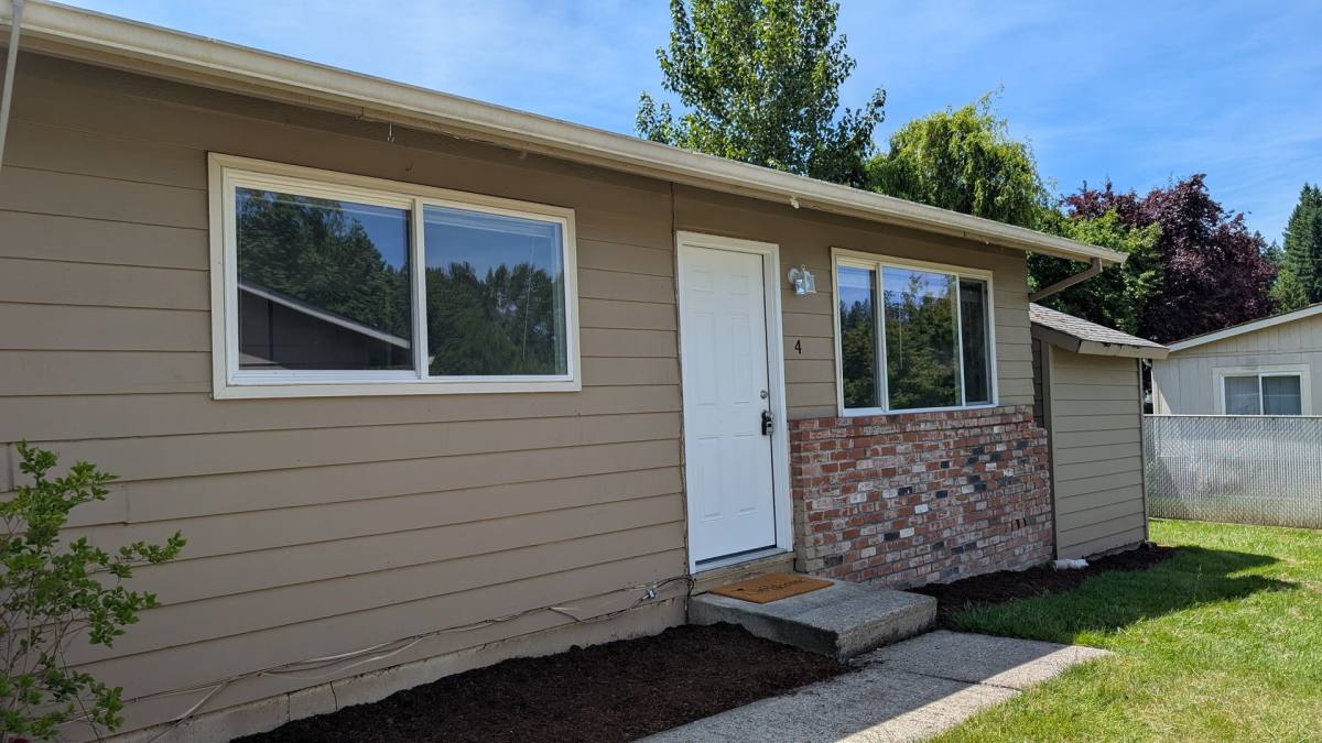 House for rent at 23051 SW Main St, Sherwood, OR 97140