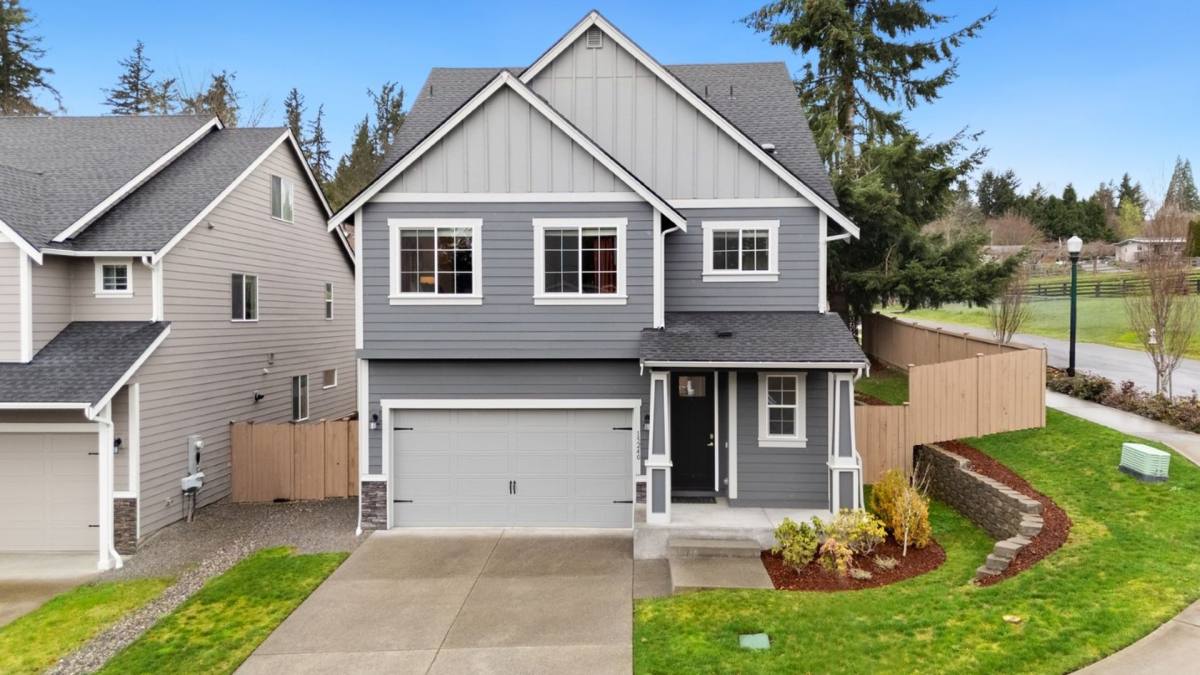 House for rent at 15240 SE 255th Court, Kent, WA 98042