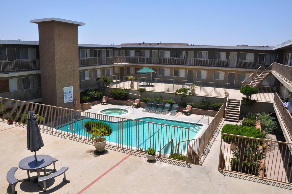 Apartment for rent at 13750 Lemoli Ave, Hawthorne, CA 90250