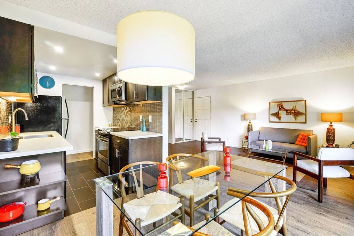 Condo for rent at 280 Easy St, Mountain View, CA 94043