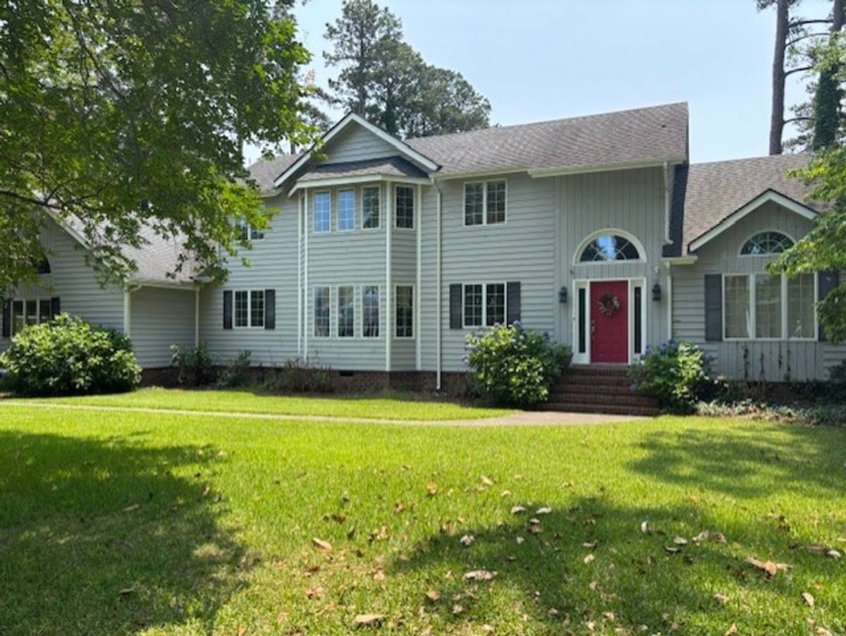 House for rent at 1805 Rivershore Rd, Elizabeth City, NC 27909