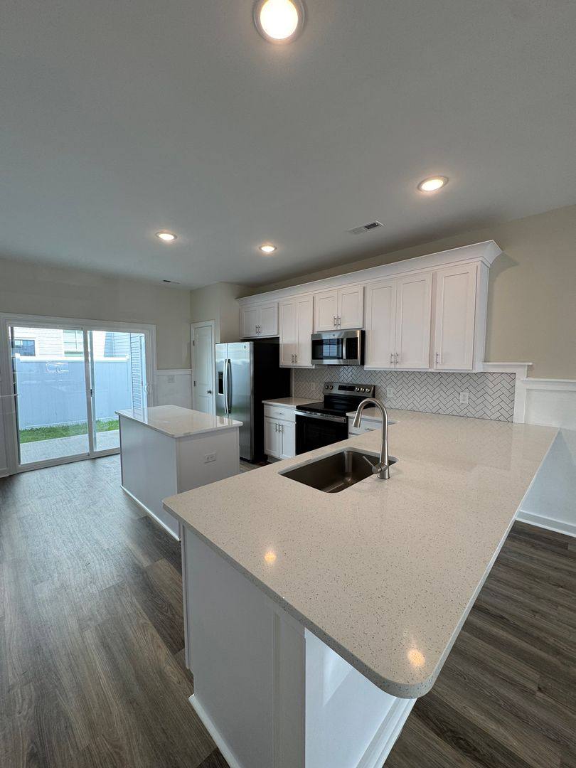 Townhouse for rent at 228 Sandy Cove Lane, Sneads Ferry, NC 28460