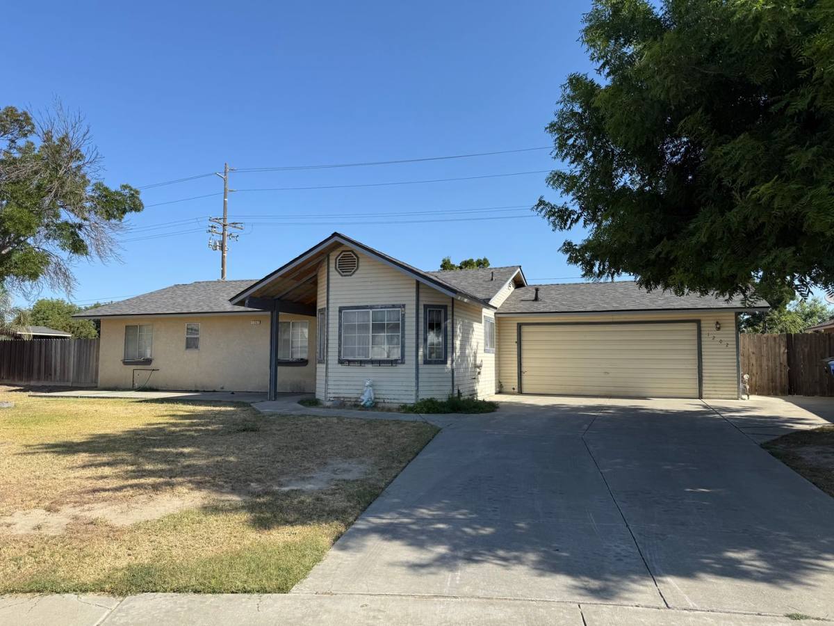 House for rent at 1202 Levich, Hanford, CA 93230