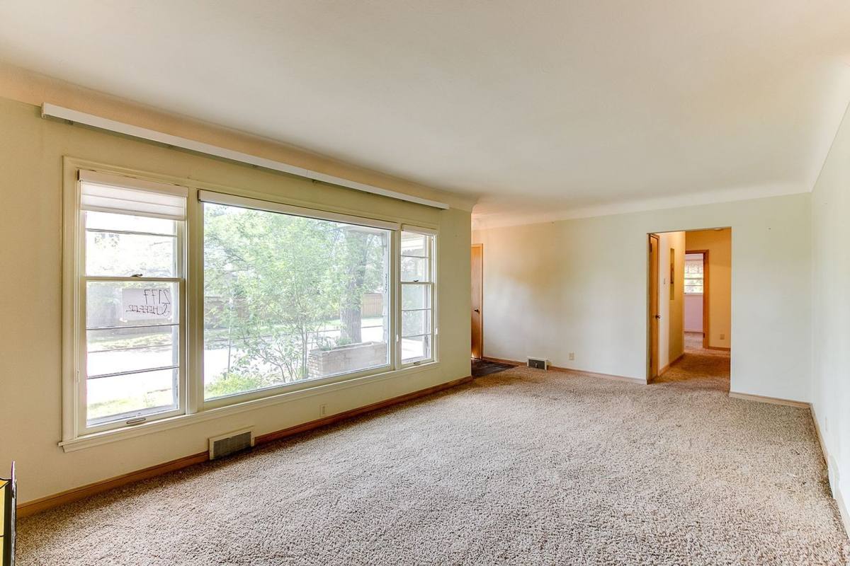 House for rent at 2177 Scheffer Ave, Saint Paul, MN 55116