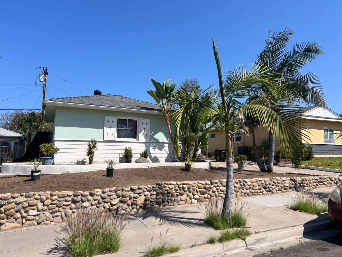 6672 Carthage St, San Diego, CA 92120