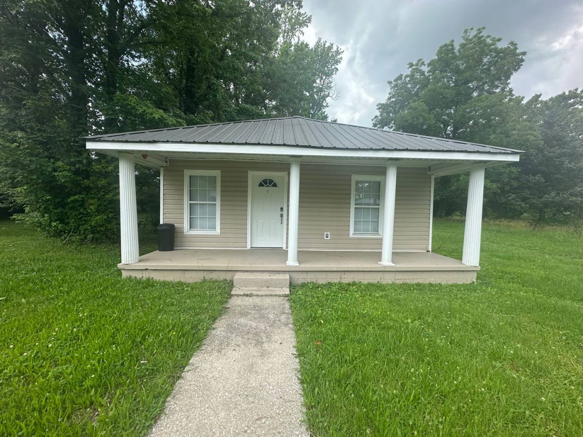 House for rent at 1216 Ferron Ave, Anniston, AL 36201