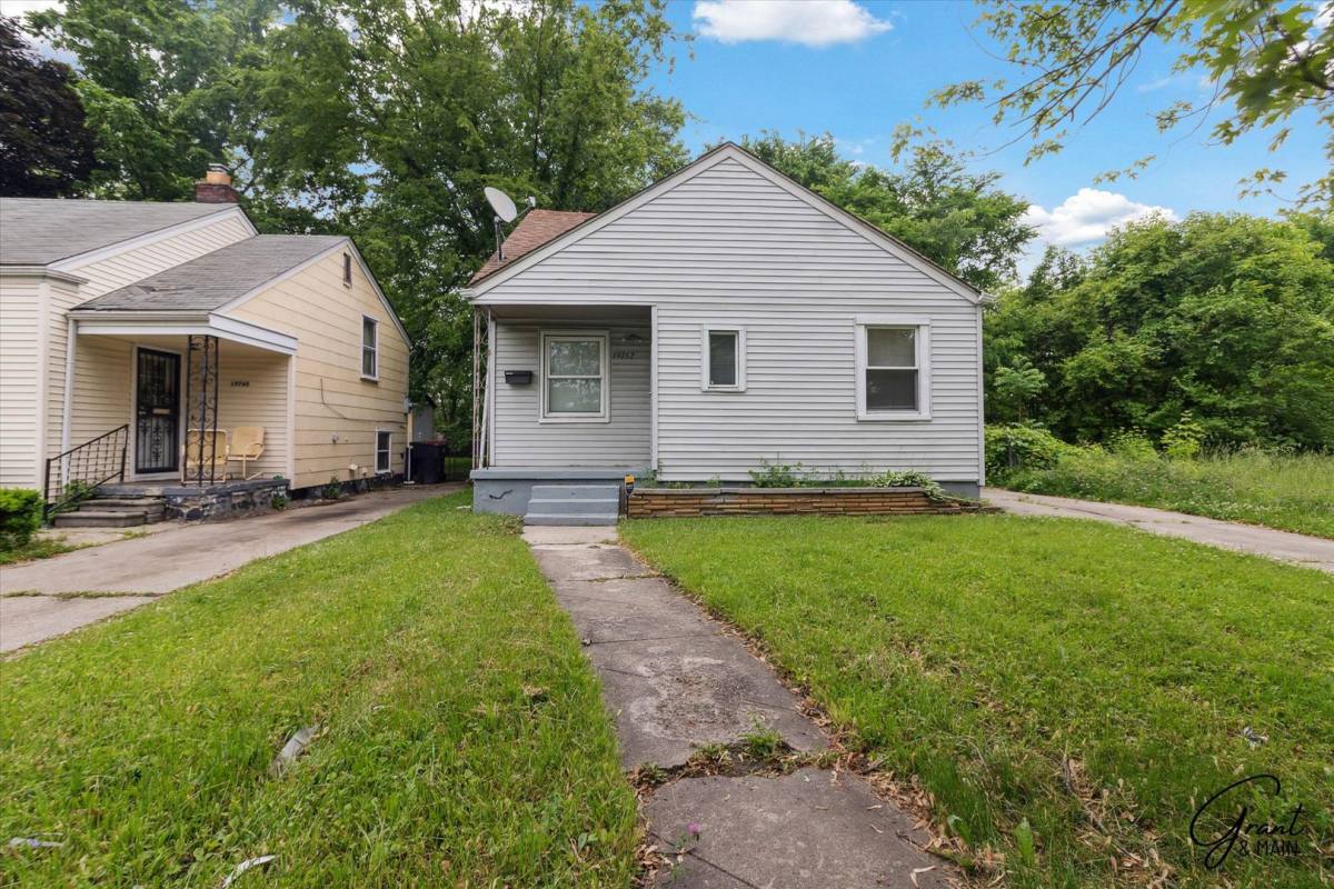 House for rent at 19752 Rowe, Detroit, MI 48205