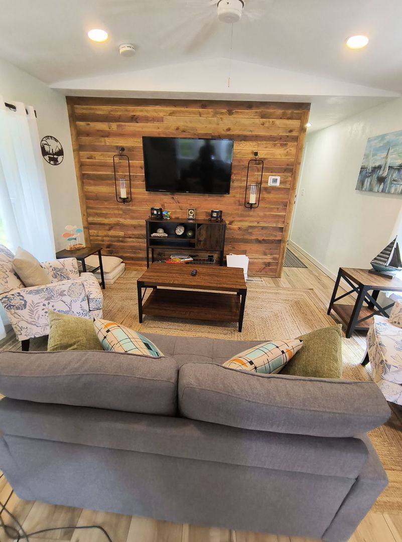 House for rent at 16751 Salmon Berry Rd, Brookings, OR 97415