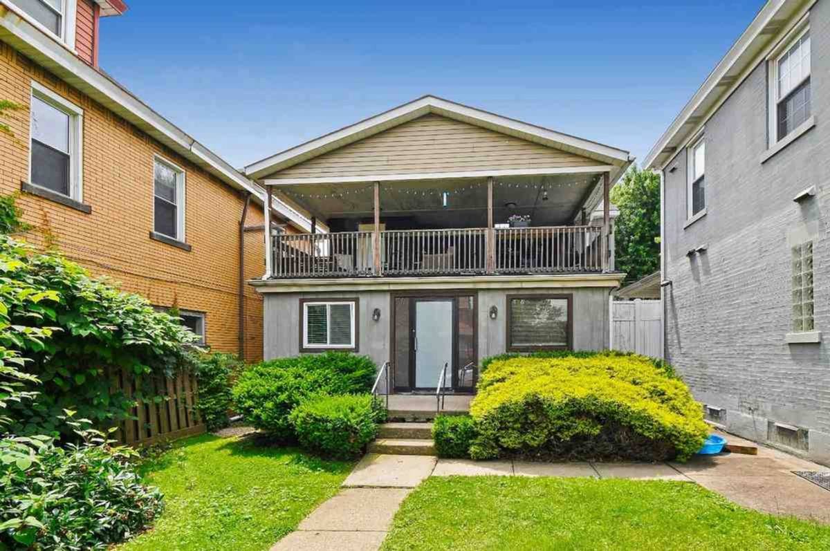 Apartment for rent at 2102 W St, Homestead, PA 15120