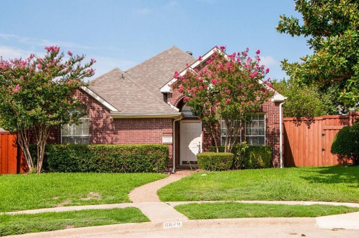 House for rent at 6849 Forest Hills Dr, Plano, TX 75023
