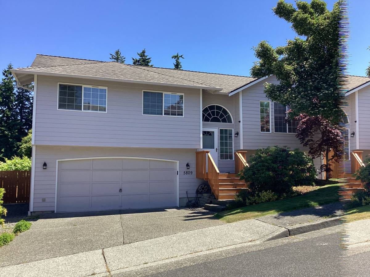 House for rent at 5809 11th Ave W, Everett, WA 98203