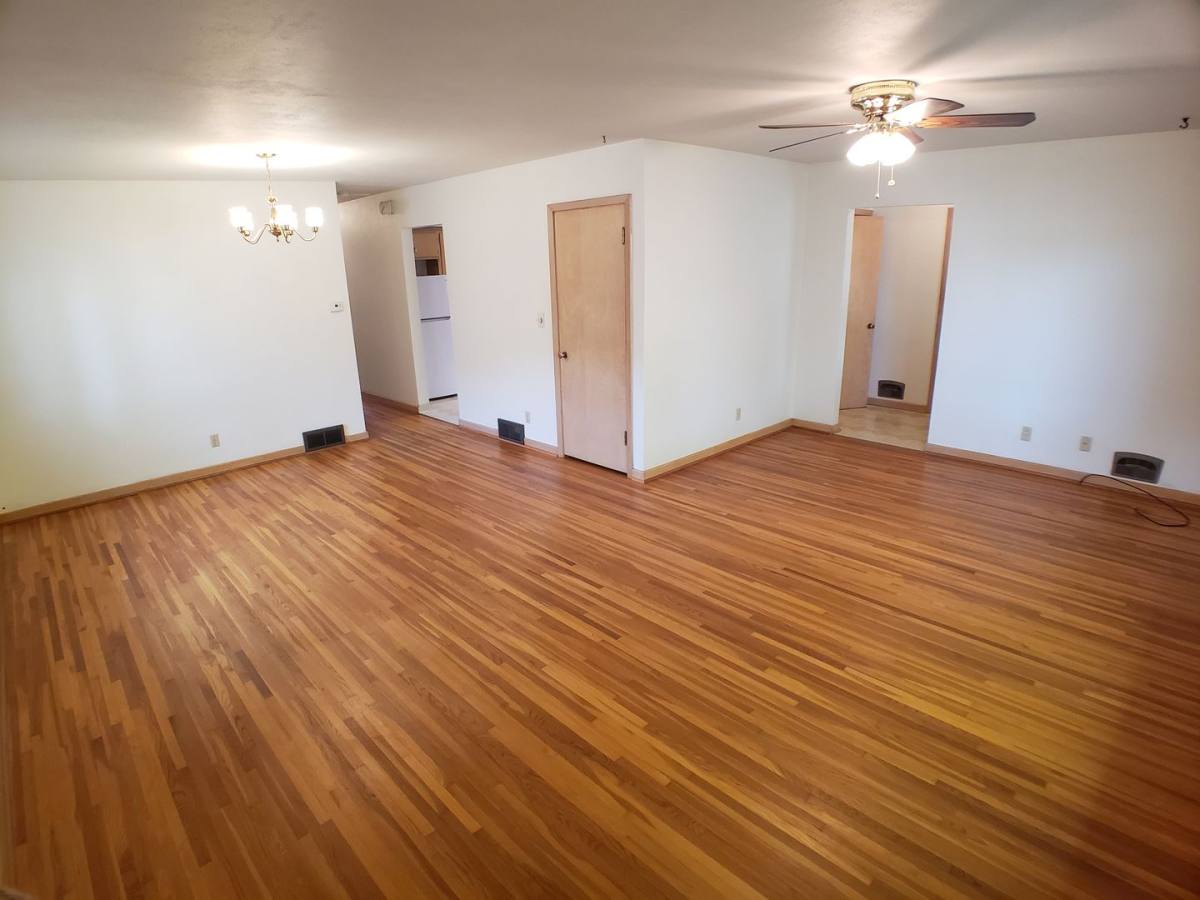 House for rent at 703 E Academy St, Owatonna, MN 55060