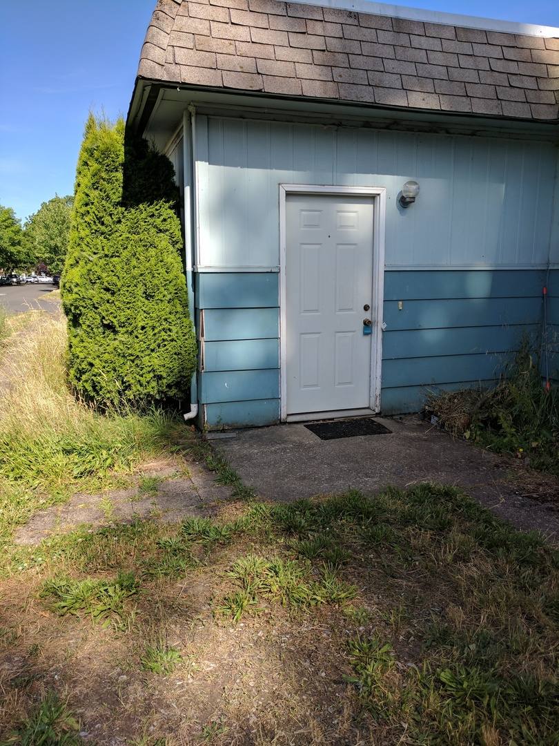 Apartment for rent at 1208 Grant St, Eugene, OR 97402