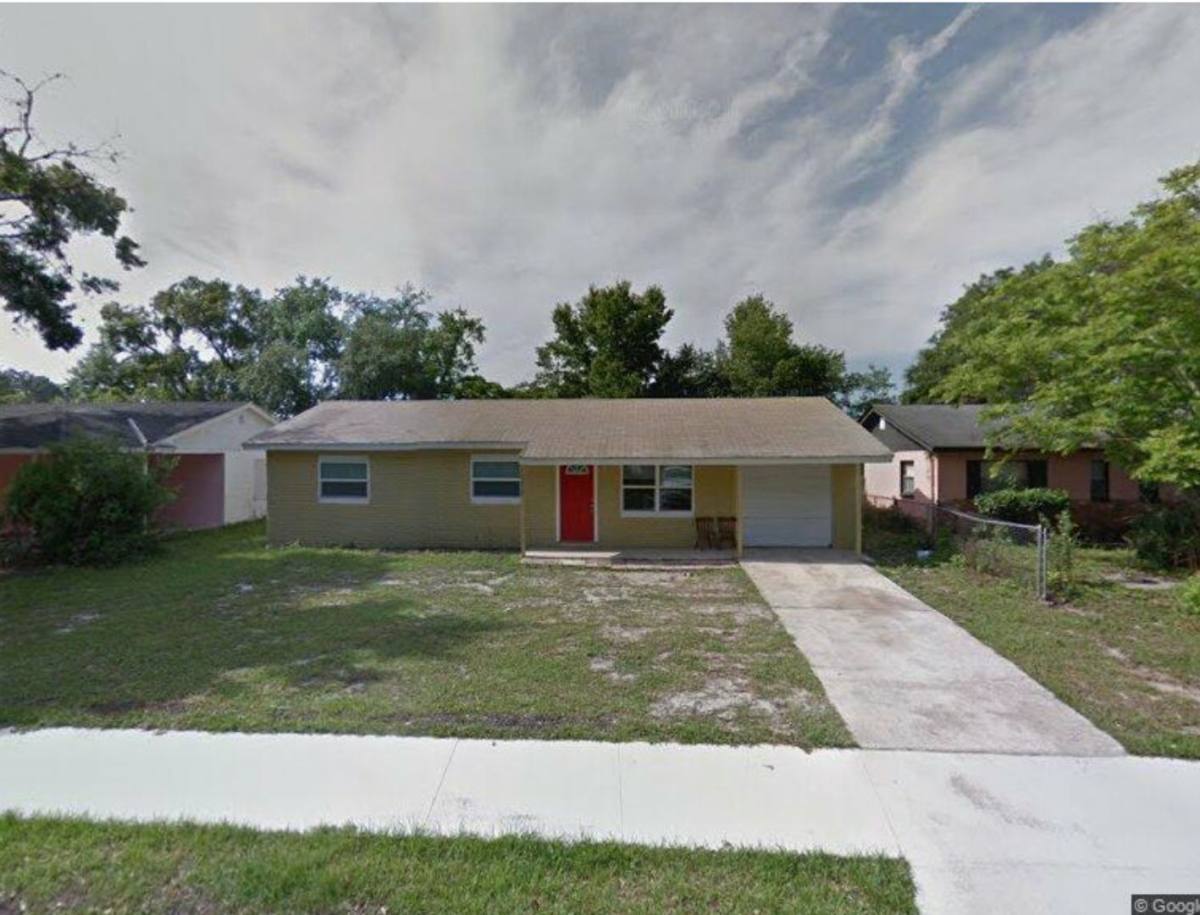 House for rent at 1918 Selleen Dr, Eustis, FL 32726