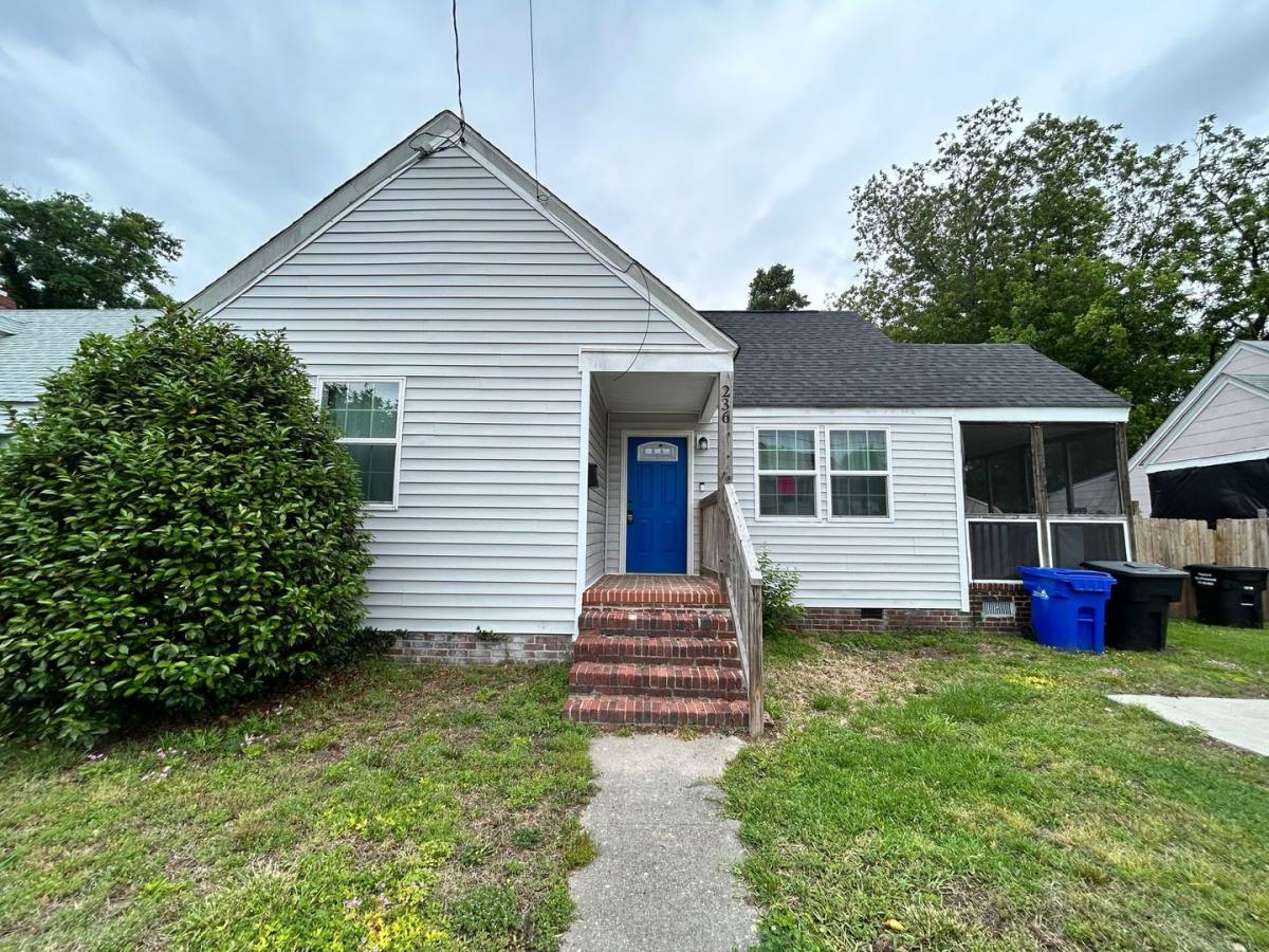 House for rent at 236 Sandpiper Dr, Portsmouth, VA 23704