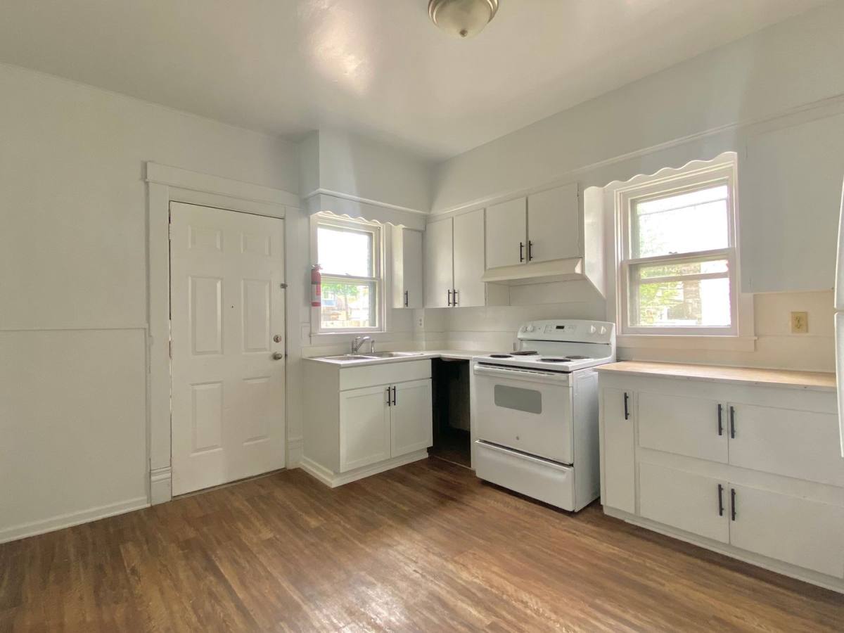 Apartment for rent at 1016 E Stockbridge, Kalamazoo, MI 49007