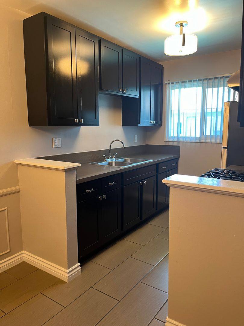Apartment for rent at 3939 Stevely Ave, Los Angeles, CA 90008