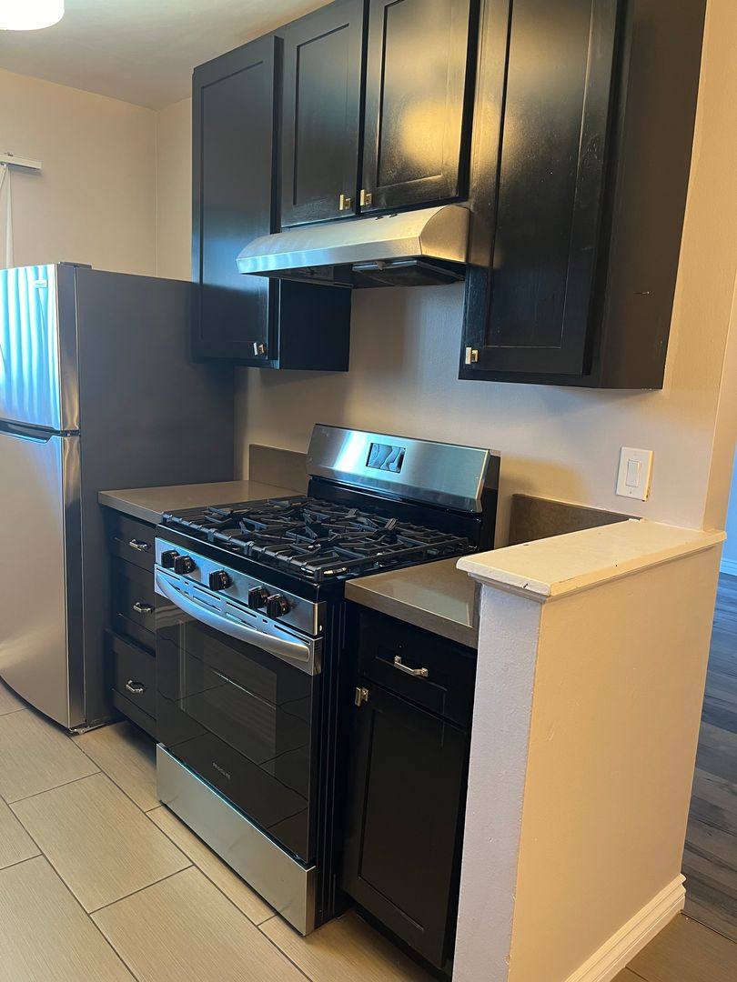 Apartment for rent at 3939 Stevely Ave, Los Angeles, CA 90008