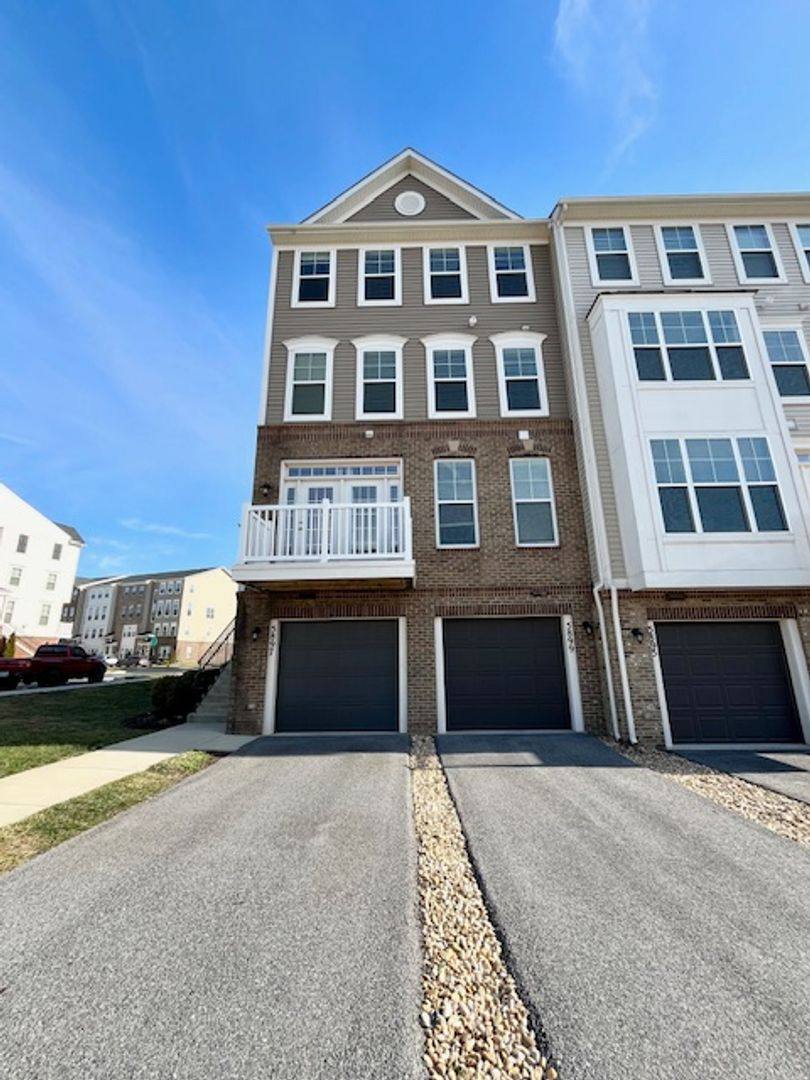 Townhouse for rent at 5897 Bella Marie Way, Frederick, MD 21703