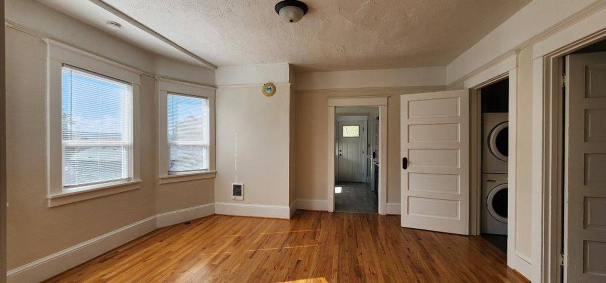 Apartment for rent at 3911-3925 SE 28th Place, Portland, OR 97202