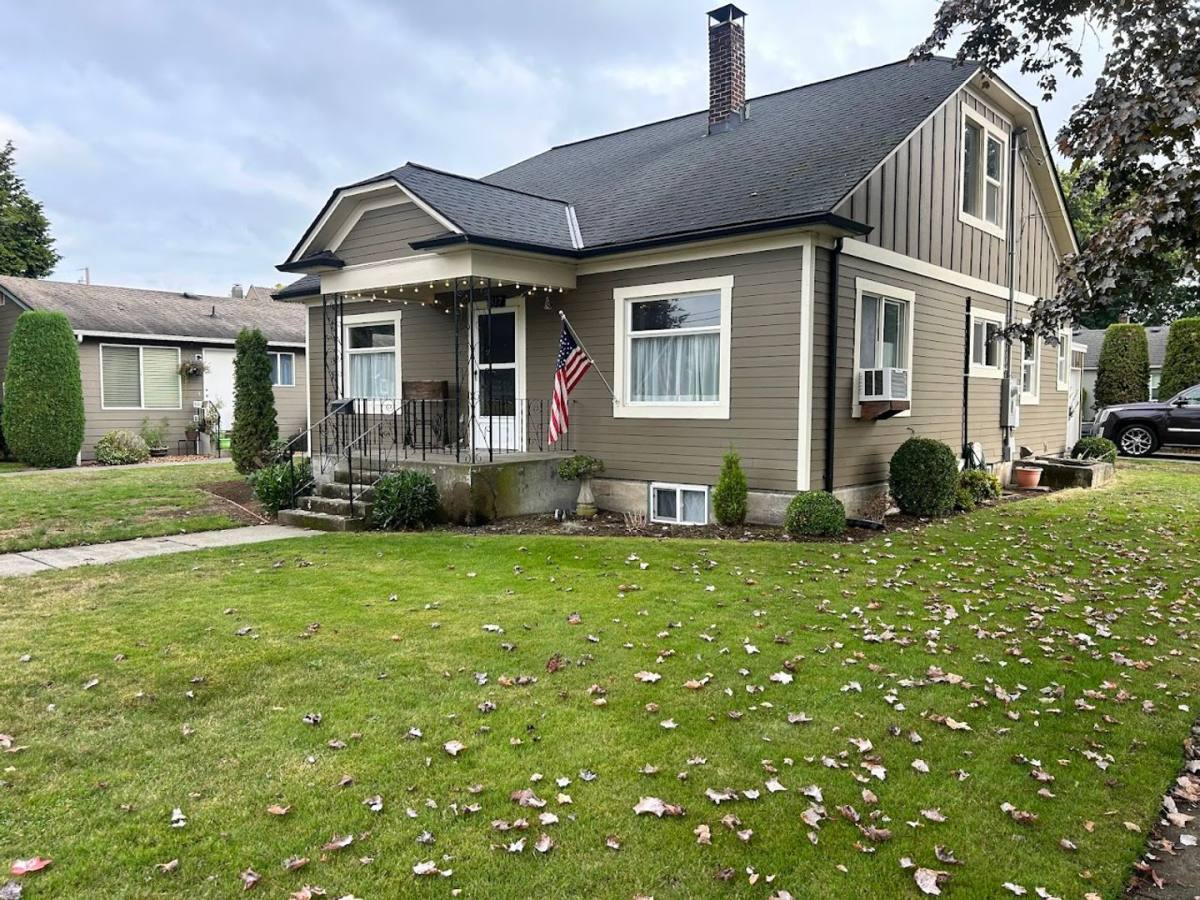 House for rent at 817 Grover St, Lynden, WA 98264