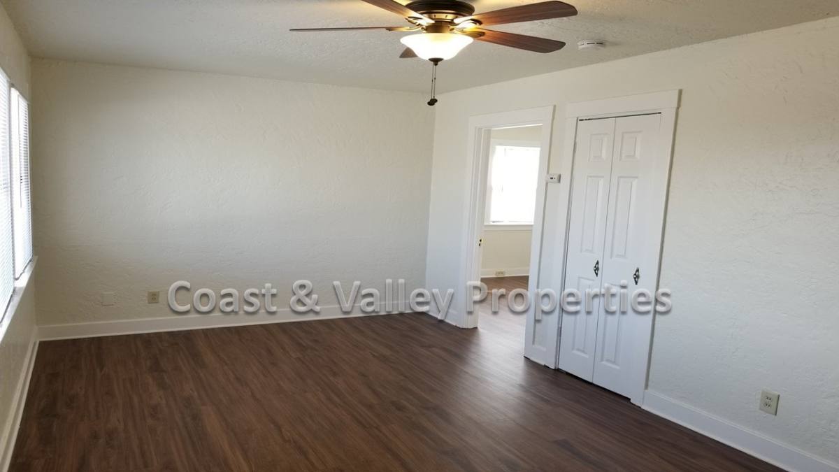 Apartment for rent at 2-4 1 2 Villa St, Salinas, CA 93901