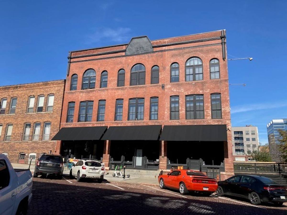 Apartment for rent at 1318 Jones St, Omaha, NE 68102