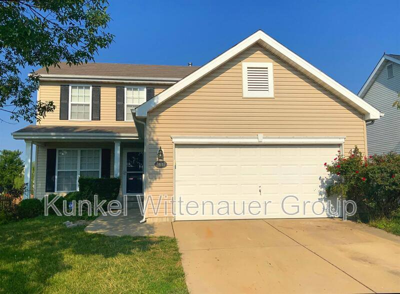 House for rent at 2437 Larchmont Dr, Belleville, IL 62221