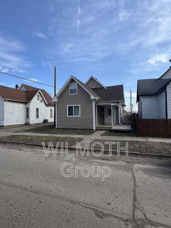 House for rent at 2133 Webb St, Indianapolis, IN 46225