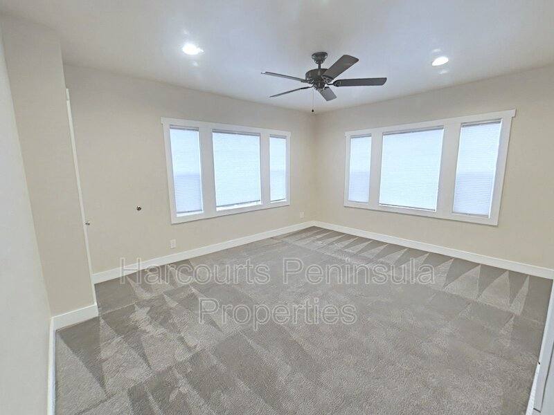Apartment for rent at 2305 6th St #B, Bremerton, WA 98312