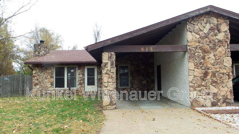 Apartment for rent at 614 Kane Court, Belleville, IL 62221