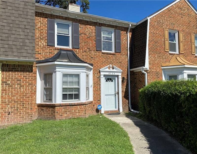 Townhouse for rent at 5723 Rivermill Circle #1, Portsmouth, VA 23703