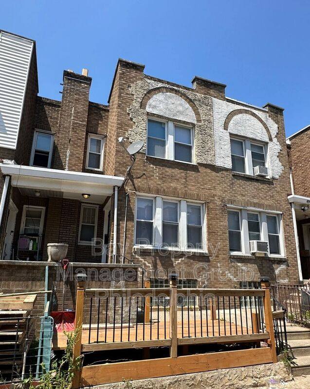 Townhouse for rent at 5940 N Lawrence St, Philadelphia, PA 19120