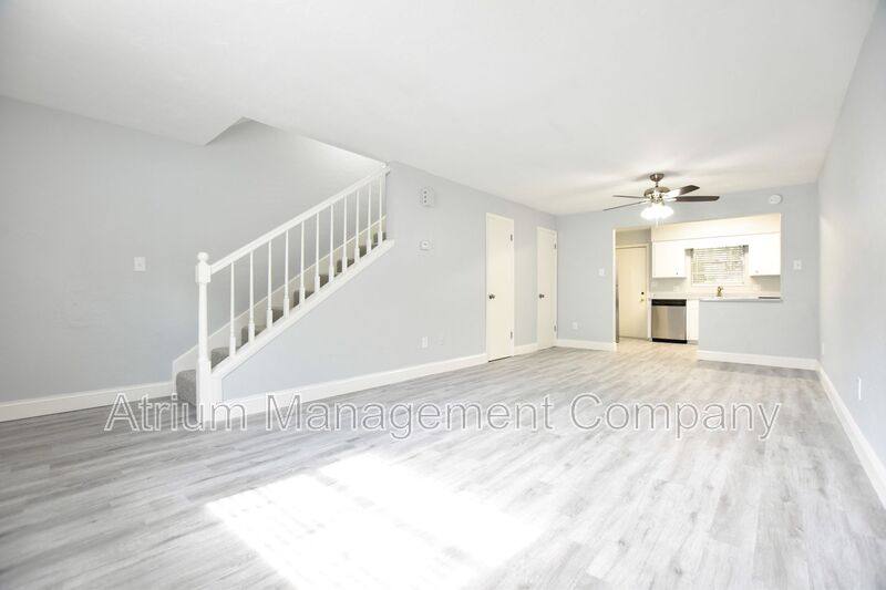 Townhouse for rent at 3650 SW 20th Ave #4, Gainesville, FL 32607