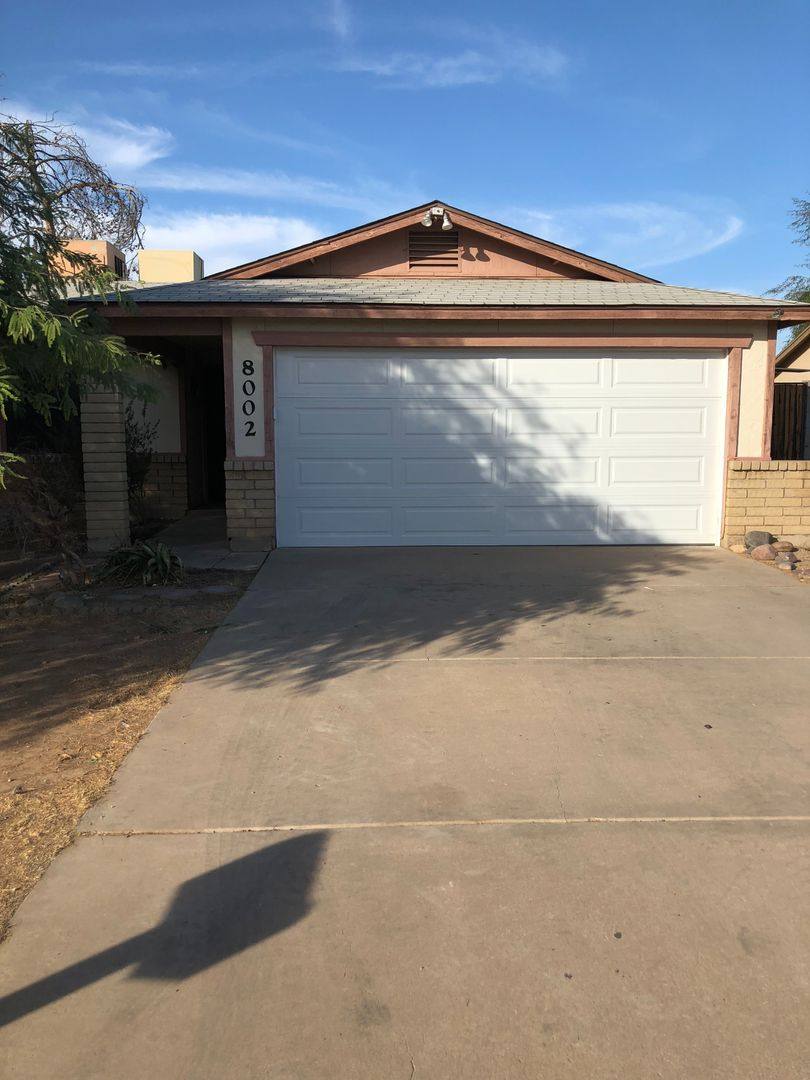 House for rent at 8002 W Mariposa Dr, Phoenix, AZ 85033