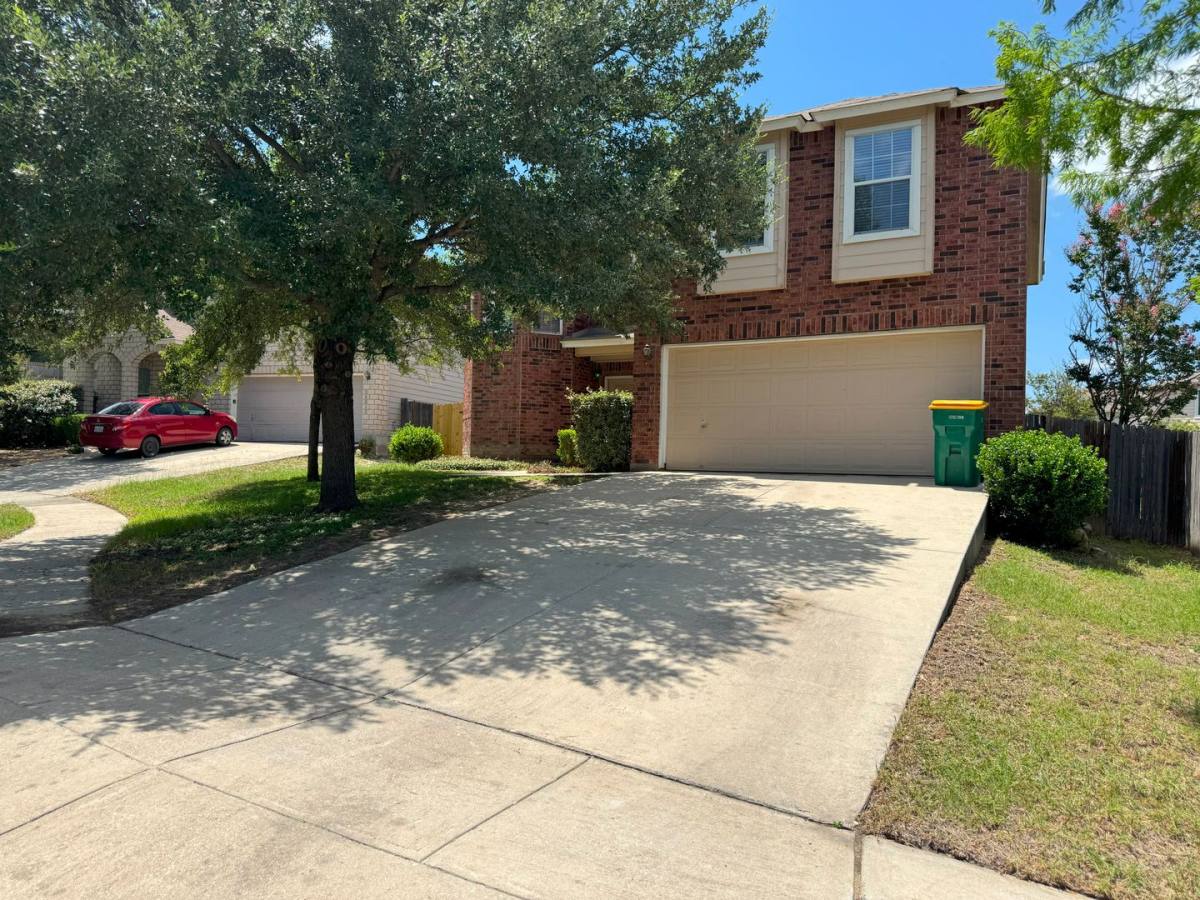 House for rent at 10115 Colt Crossing, Converse, TX 78109