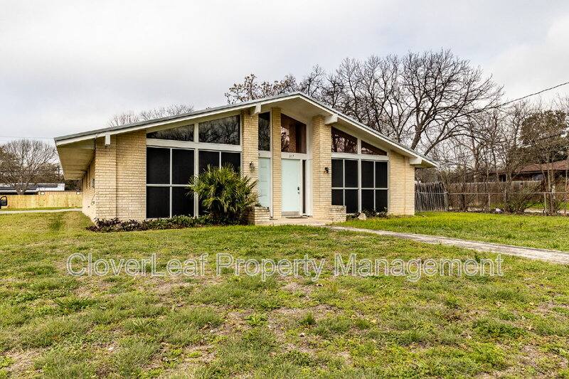 Apartment for rent at 319 Gaiety Lane, San Antonio, TX 78219