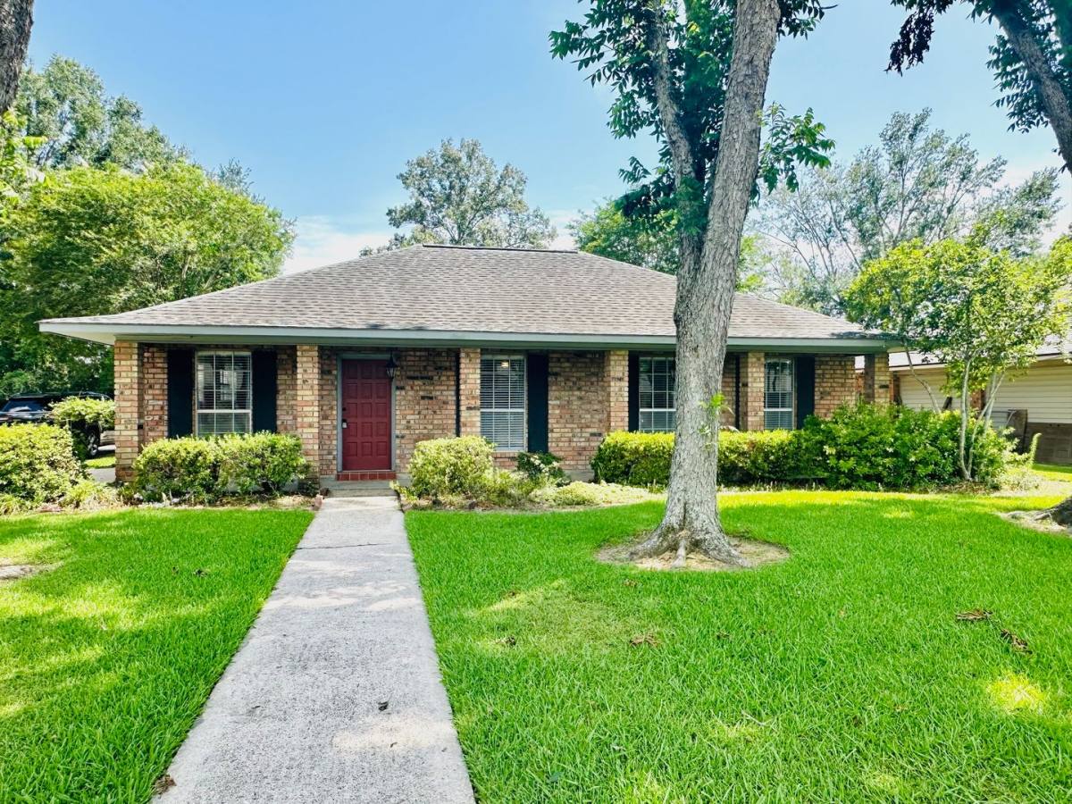 House for rent at 1131 E Bonnie St, Gonzales, LA 70737