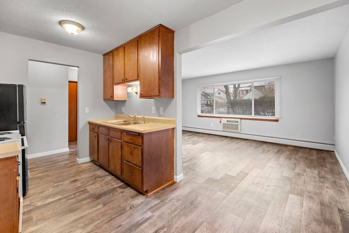 Apartment for rent at 848 Dodd Rd, Saint Paul, MN 55118