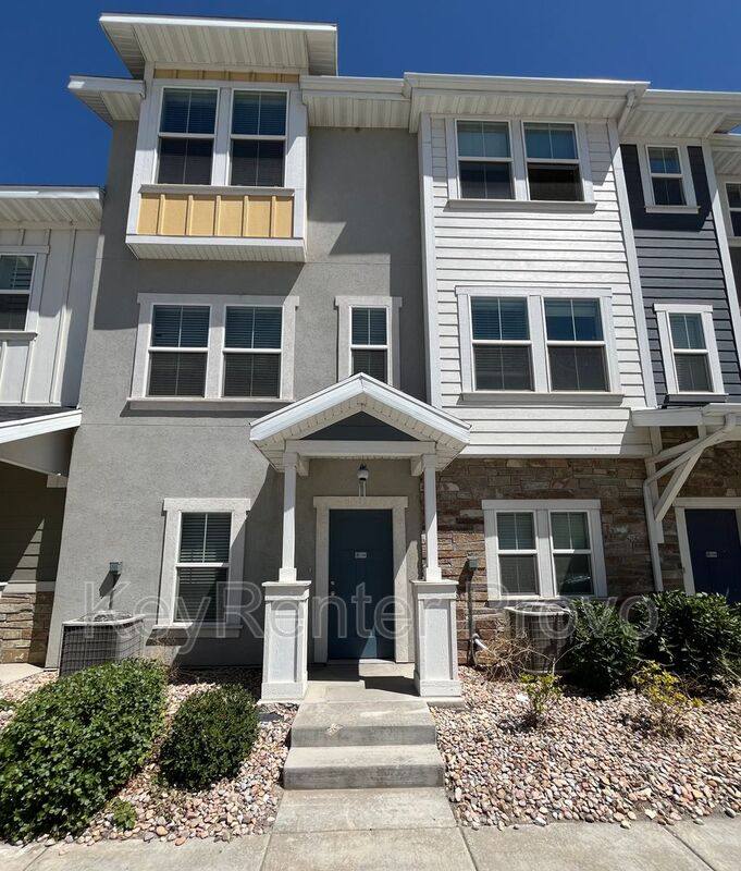 Townhouse for rent at 724 E 380 N, Vineyard, UT 84059