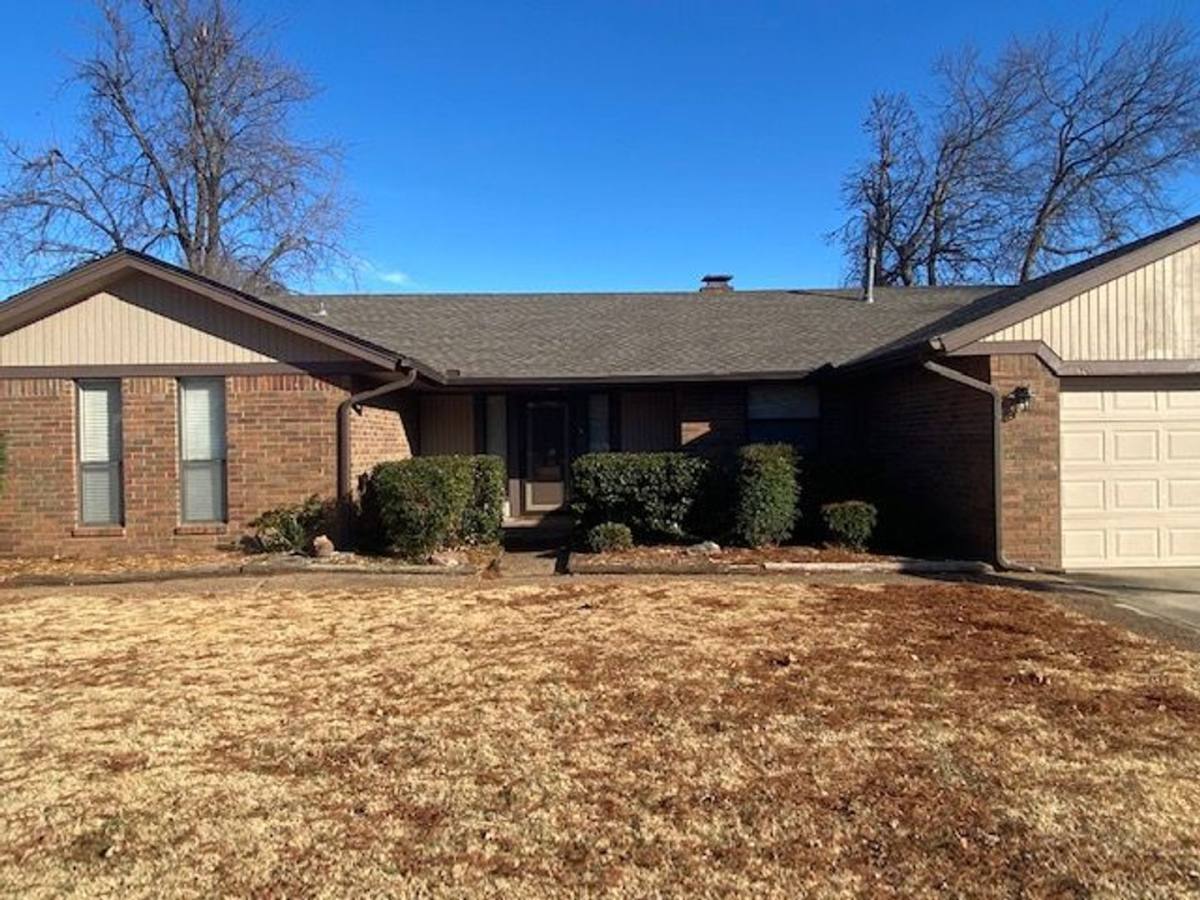 House for rent at 208 Wellington Lane, Oklahoma City, OK 73160