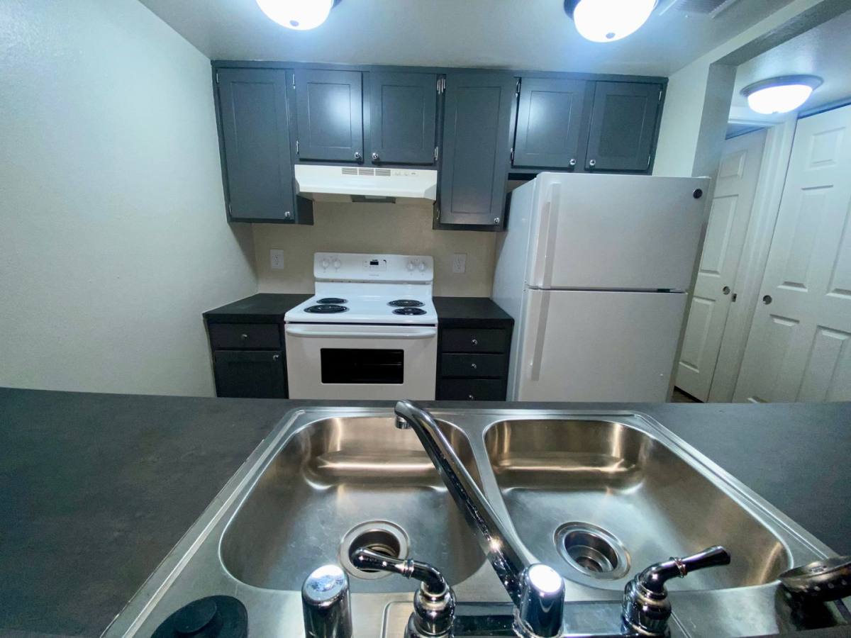 Apartment for rent at 1520 University Blvd NE, Albuquerque, NM 87102