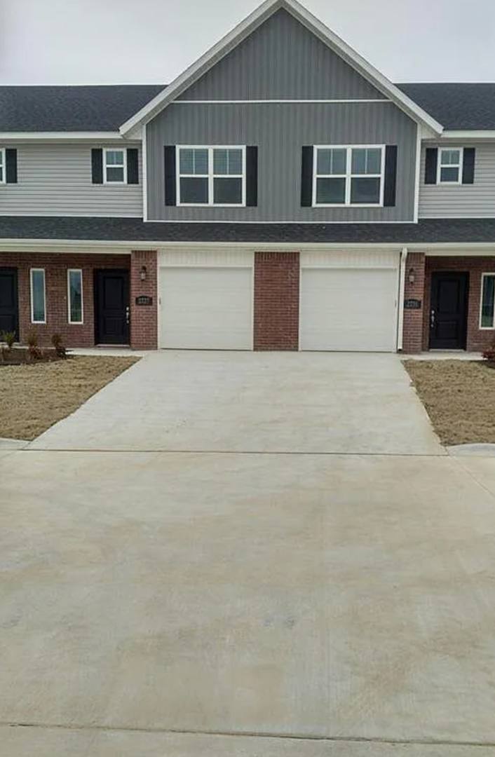 Townhouse for rent at 2769 W Kilimanjaro Way, Rogers, AR 72756